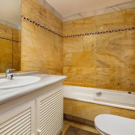 Appartamento Modern 3 Bedroom With Amazing View In Magna Rdr277 Marbella